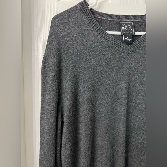 Men’s V Neck Sweater - Picture 11 of 11